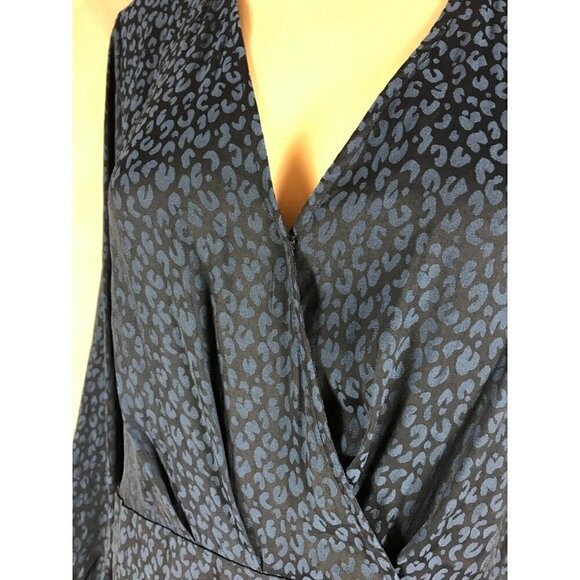 1.STATE Women's Blue Silky Sheen Surplice V-neck Leopard Print Jumpsuit NWD 12 - Picture 4 of 9